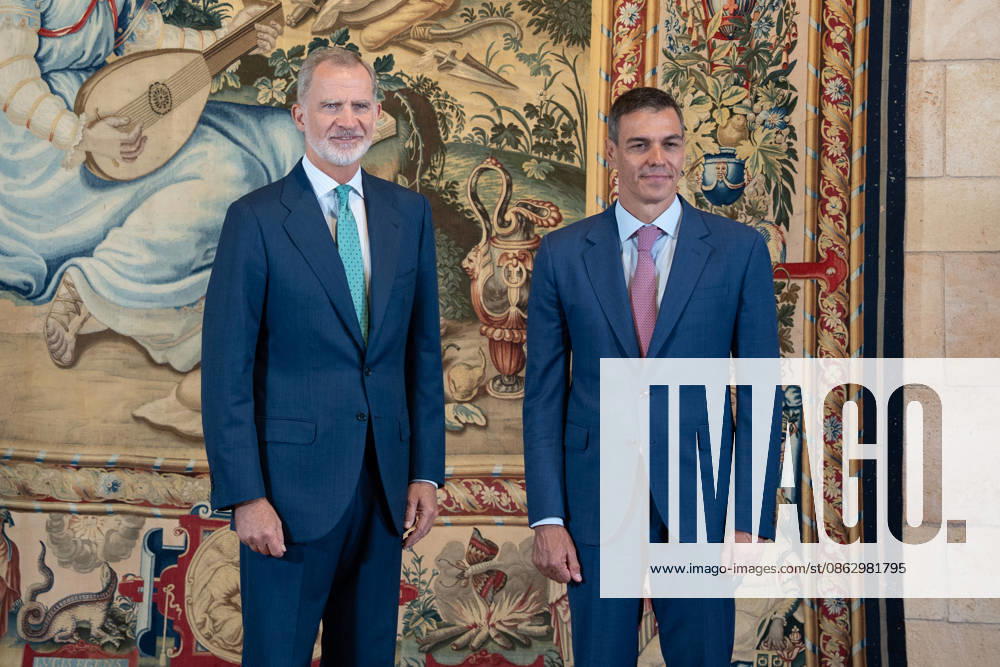 The King Meets with Pedro Sánchez in Mallorca King Felipe VI during a meeting with Prime Minister Pedro Sánchez at the Almudaina Royal Palace on July 29, 2026, in Palma de Mallorca, Balearic Islands, Spain July 29, 2026 WORKING MEETING KING ROYAL FAMILY PALMA Javier Ferná Palma de Mallorca Balearic Islands Palma de Mallorca Balearic Islands Spain