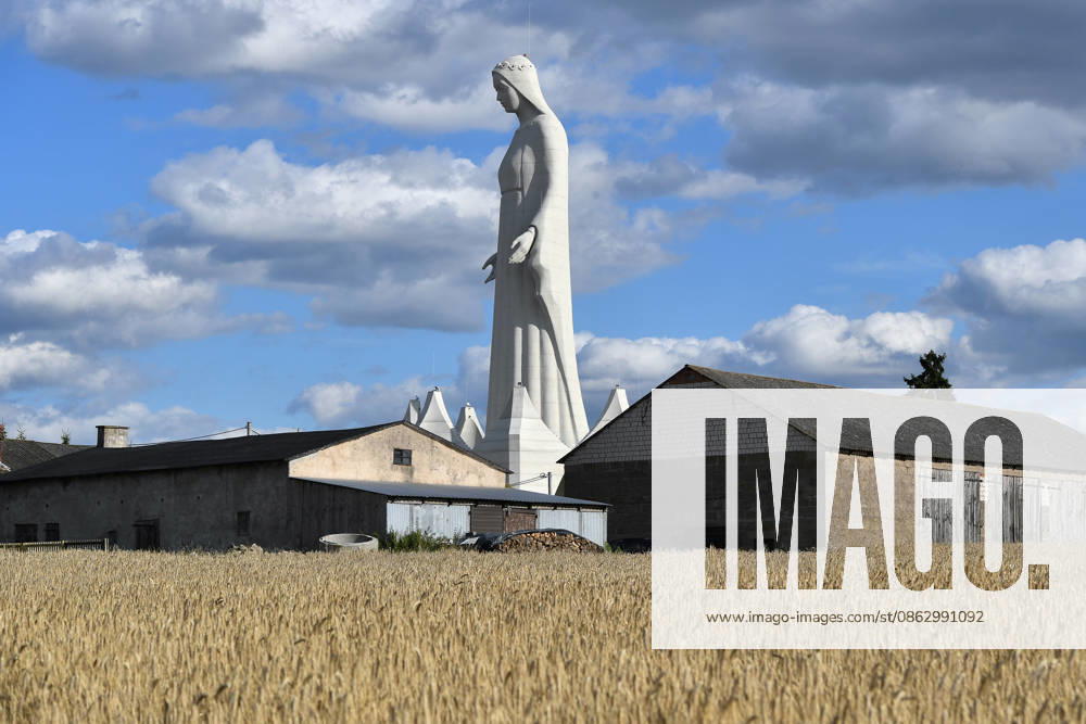 The largest statue of Our Lady in Europe Konotopie 28 07 2026 Construction of a 55-meter statue of the Virgin Mary in the village of Konotopie (Kuyavian-Pomeranian Voivodeship) has been completed. It will be the tallest in Europe and the second tallest in the world, after the statue of Mary in the Philippines. The official opening is scheduled for August 15th. The founder of the monument is Polish billionaire Roman Karkosik. 1117327281 1119365419