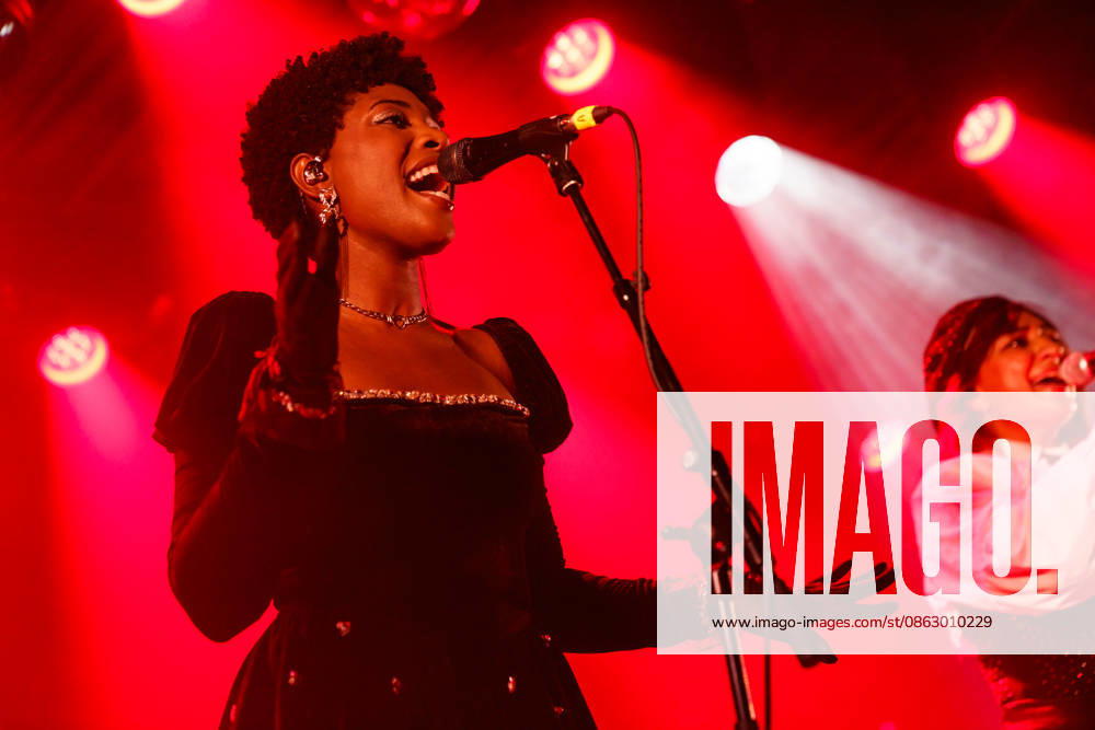 Say She She perform in Brighton Concorde 2 Brighton, East Sussex, UK on 29 July 2026 Nya Brown, Piya Malik and Sabrina Cunningham of Say She She perform on stage, Credit:Andy Sturmey Andrew Sturmey - B1114 Avalon United Kingdom, East Sussex, Brighton