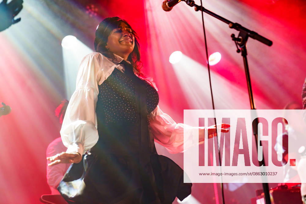 Say She She perform in Brighton Concorde 2 Brighton, East Sussex, UK on 29 July 2026 Nya Brown, Piya Malik and Sabrina Cunningham of Say She She perform on stage, Credit:Andy Sturmey Andrew Sturmey - B1114 Avalon United Kingdom, East Sussex, Brighton