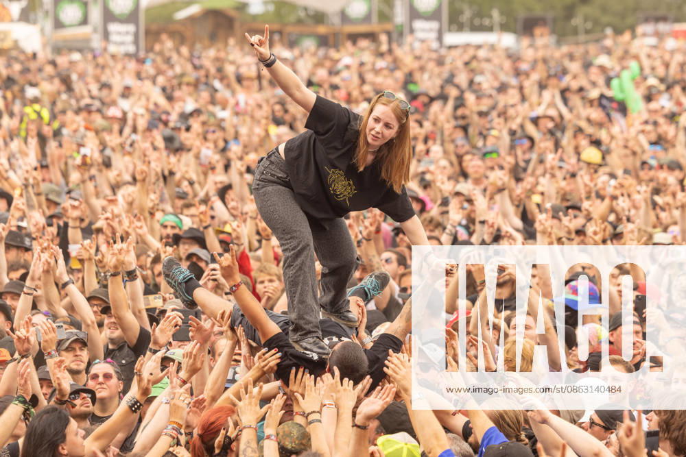 The 35th Wacken Open Air: Friday, Headliner Day. With temperatures that were almost mild, Friday at the Wacken Open Air once again broke all records. All day long, fans waited not only for Judas Priest, but also for Hatbreed and In Flames, Danko Jones and other bands made