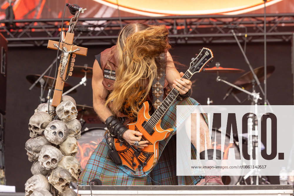 The 35th Wacken Open Air: Friday, Headliner Day—Black Label Society Rocks the Festival. With temperatures that were almost mild, Friday at the Wacken Open Air once again broke all records. All day long, fans waited not only for Juda