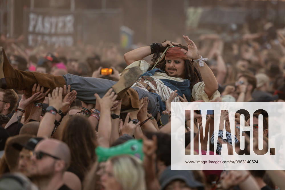 The 35th Wacken Open Air: Friday, Headliner Day. With temperatures that were almost mild, Friday at the Wacken Open Air once again broke all records. All day long, fans waited not only for Judas Priest, but also for Hatbreed and In Flames, Danko Jones and other bands made