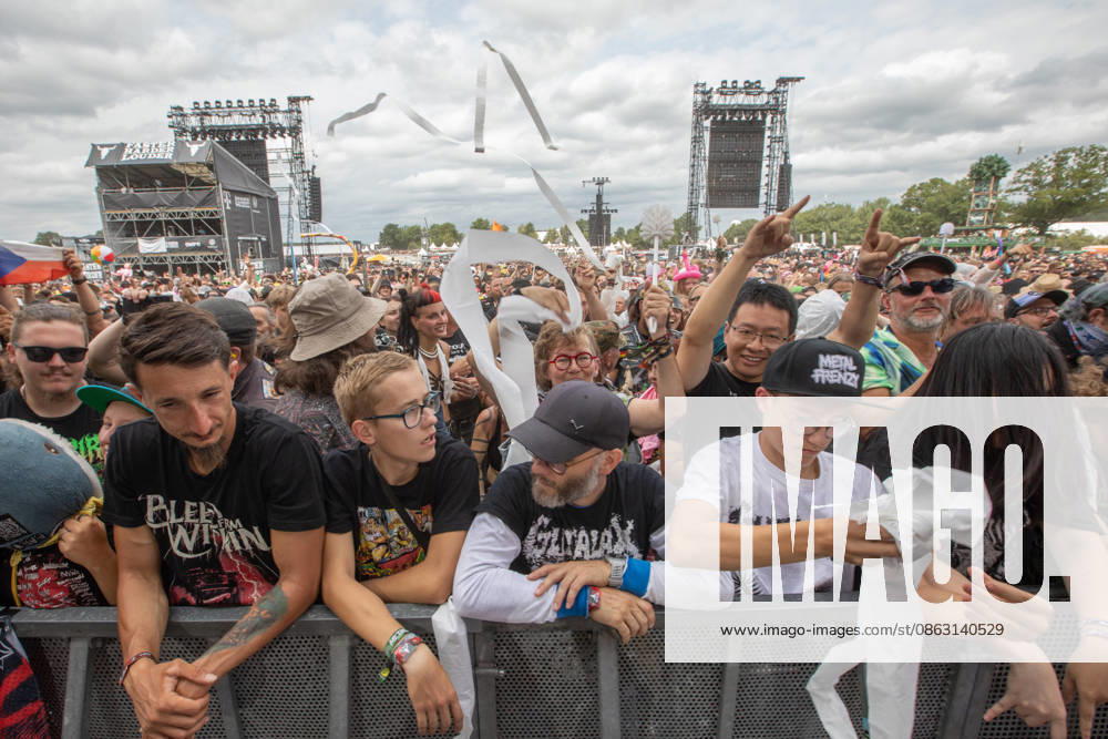 The 35th Wacken Open Air: Friday, Headliner Day. With temperatures that were almost mild, Friday at the Wacken Open Air once again broke all records. All day long, fans waited not only for Judas Priest, but also for Hatbreed and In Flames, Danko Jones and other bands made