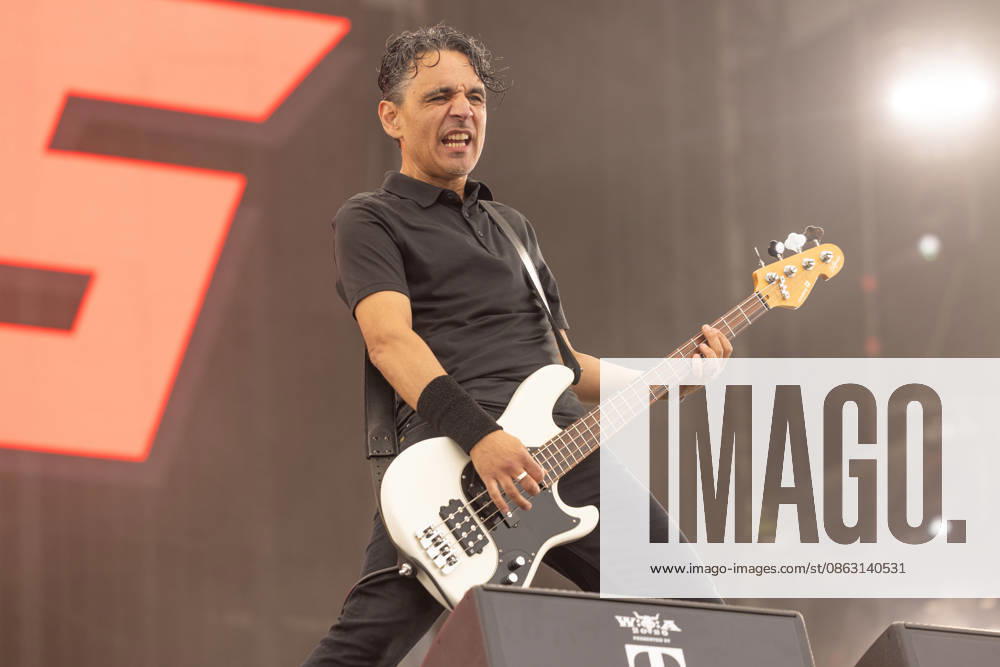The 35th Wacken Open Air: Friday, Headliner Day—Danko Jones Gets the Crowd Pumped With temperatures that were almost mild, Friday at the Wacken Open Air once again broke all records. All day long, fans waited not only for Judas Prie