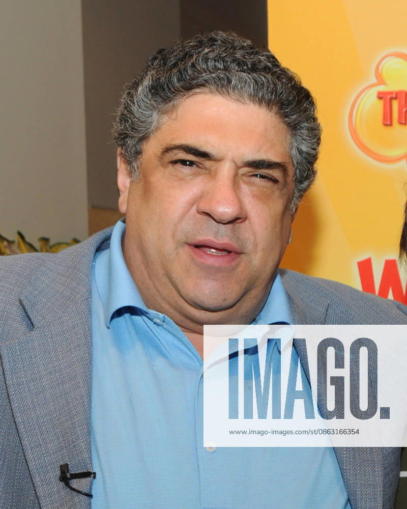 FILE PHOTO** Actor Vincent Pastore died today at the age of 80...New York, NY-6 21 08--New Yorkers (and Their Cats) Auditioned To Be on â€oeThe Meow Mix Game Showâ€�â€?the Worldâ€⠢s First Game Show to Test How Well People Can Think Like Their Cat. The producers of The Meow Mix Game Show were in town for two days looking for the purrfect cat-testants to appear on the worldâ€⠢s first game show to test how well people can think like their cat. The 30-minute program, in which cats and their humans will compete as a team, will air on Game Show Network (GSN) on November 15, 2008. ..The audition process included a quiz (for people) on general feline knowledge, as well as a Holly - ZUMAr334 20080622_znp_r334_006