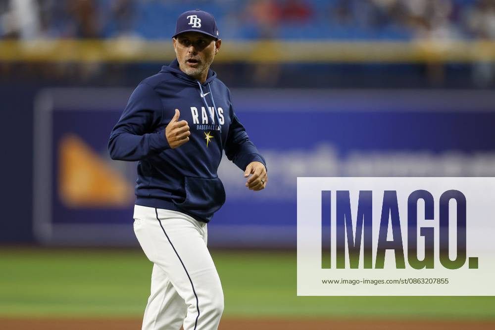 Tampa Bay Rays manager Kevin Cash (16) heads back to the dugout after visiting the mound in the eighth inning against the Chicago White Sox on Sunday, Aug. 2, 2026 in St. Petersburg. St. Petersburg USA - ZUMAs70_ 20260802_zan_s70_022