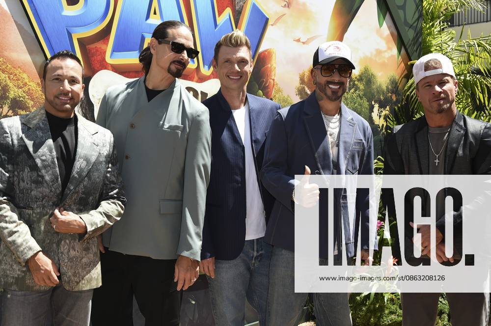 AJ McLean, Nick Carter, Kevin Richardson, Howie Dorough , Brian Littrell at arrivals for PAW PATROL: THE DINO MOVIE Global Premiere, Paramount Theater, Los Angeles, CA, August 02, 2026. Photo By: Elizabeth Goodenough Everett Collection PAW PATROL: THE DINO MOVIE Global Premiere PUBLICATIONXNOTxINxCANxCHNxFRAxITAxJPNxNORxPOLxRUSxESPxUKxUSA