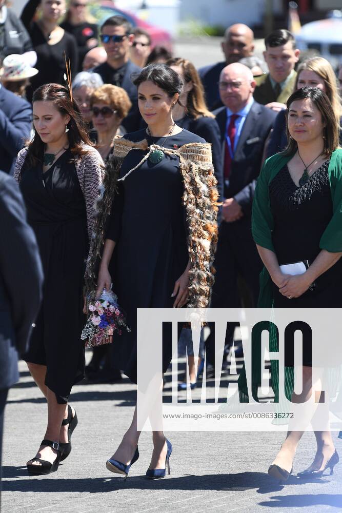 . 31 10 2018. Rotorua, New Zealand. Prince Harry and Meghan Markle Royal Tour-Day Sixteen. Prince Harry, The Duke of Sussex accompanied by his wife Meghan, The Duchess of Sussex, The Duke and Duchess visit Te Papaiouru Marae, for a formal pÅwhiri and luncheon in Their Royal Highnesses honour. on the final day of their official 16-day Autumn tour visiting cities in Australia, Fiji, Tonga and New Zealand. xAndrewxParsonsx xi-Imagesx IIM-18769-0001