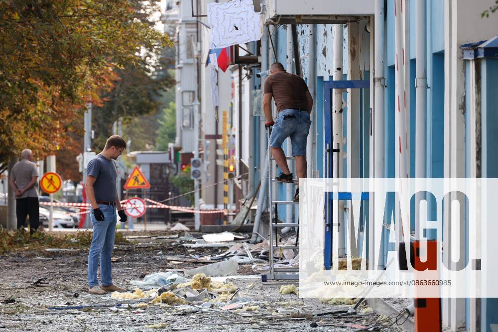 Russia Ukraine Drone Attack 9219362 09.08.2026 People clear the rubble after a drone attack in the course of Russia s military operation in Ukraine, in Belgorod, Russia. About 30 apartment buildings, three social and six commercial facilities, and dozens of cars were damaged in an overnight attack by the Ukrainian armed forces. Acting Belgorod Region Governor Alexander Shuvayev said that the city had come under a massive Ukrainian attack, which killed three people and injured 13 others, including two children. The death toll later rose to five. Taisia Liskovets Sputnik Belgorod Russia