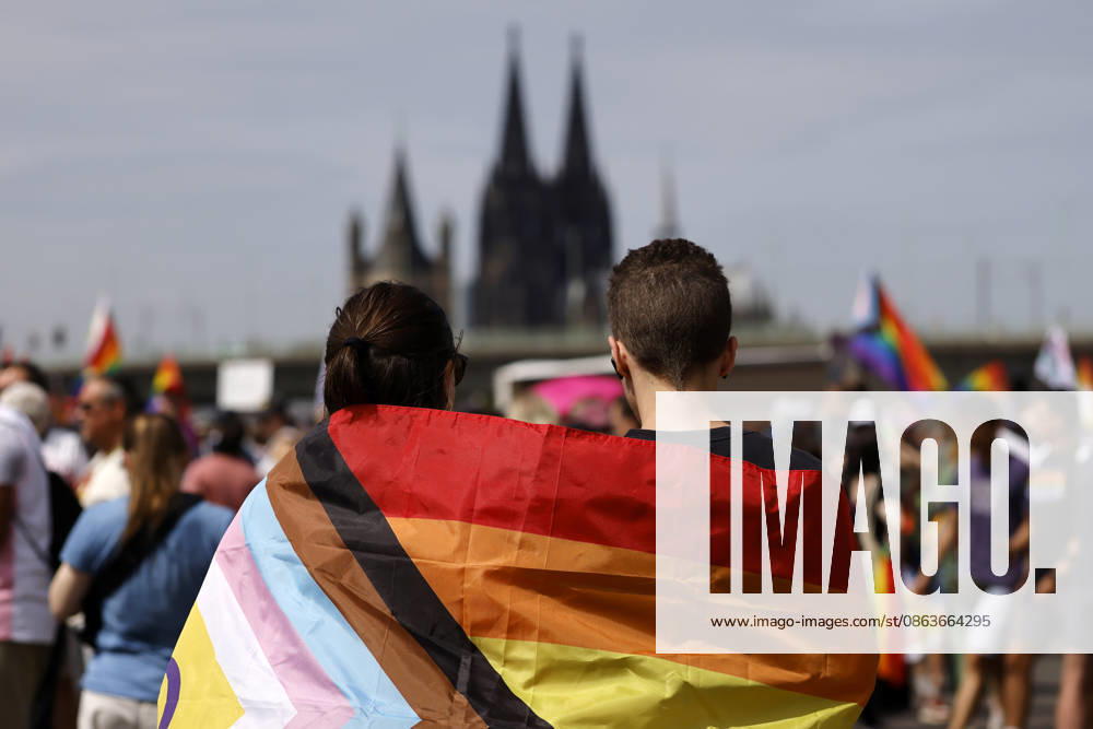 Scene from the Cologne Queer March under the slogan Cologne Shows Solidarity, Cologne Takes a Stand, a solidarity demonstration following the Islamist attack on the CSD in Berlin. Featured image, symbolic image. Cologne, August 9, 2026. North Rhine-Westphalia, Germany