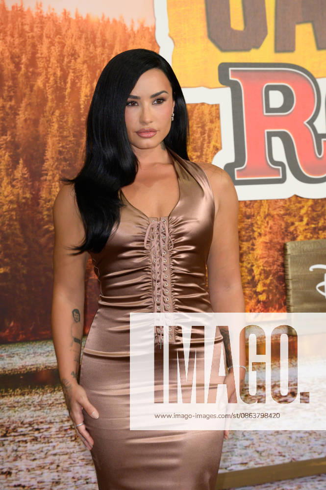 BURBANK, USA, August 10, 2026: Demi Lovato at the world premiere of Disney s *Camp Rock 3* at the Walt Disney Studio Lot. Photo by Paul Smith, Featureflash 458817, August 10, 2026, Burbank, CA