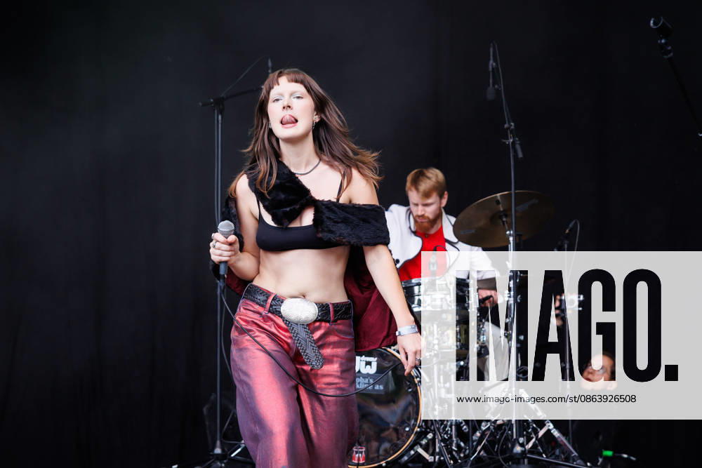 Fuzzycat Organ Quartet live at Oyafestivalen 2026 Oslo, Norway. 12th, August 2026. The Norwegian band Fuzzycat Organ Quartet performs a live concert during the Norwegian music festival Oyafestivalen 2026 in Oslo. Here vocalist Synne Hellebo is seen live on stage Norway, Oslo