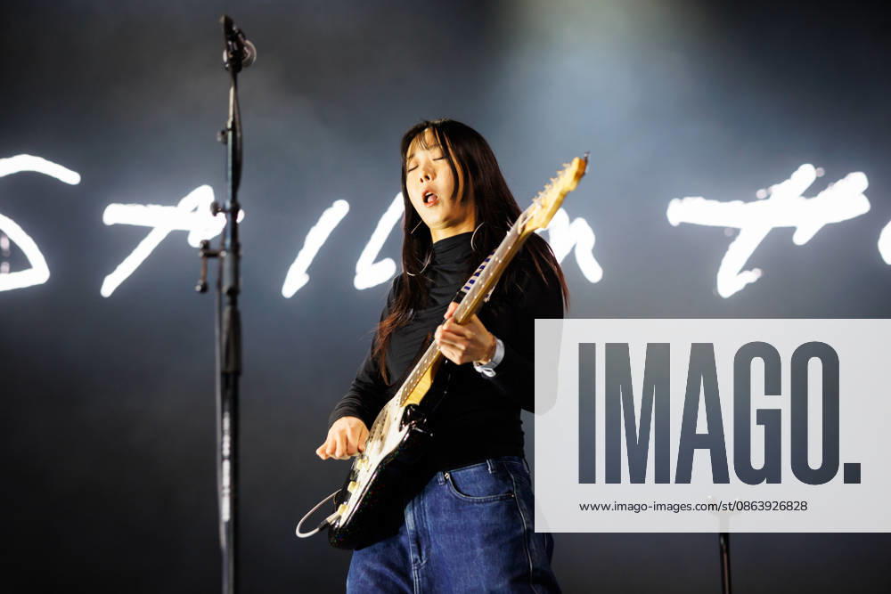 Sailor Honeymoon live at Oyafestivalen 2026 Oslo, Norway. 12th, August 2026. The South Korean punk rock band Sailor Honeymoon performs a live concert during the Norwegian music festival Oyafestivalen 2026 in Oslo. Here guitarist and vocalist Zaeeun Shin is seen live on stage. Norway, Oslo