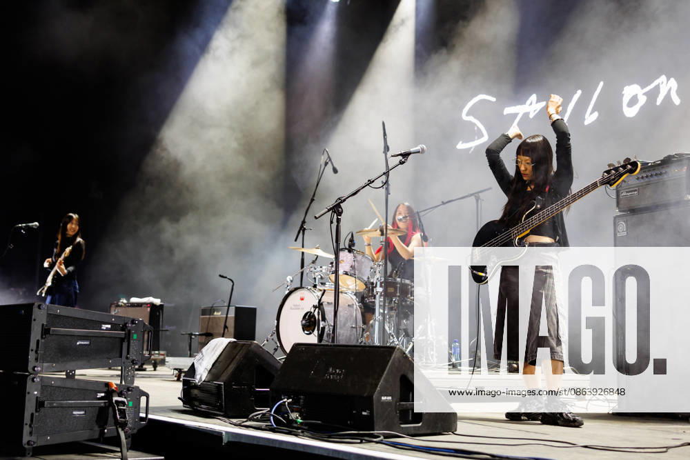 Sailor Honeymoon live at Oyafestivalen 2026 Oslo, Norway. 12th, August 2026. The South Korean punk rock band Sailor Honeymoon performs a live concert during the Norwegian music festival Oyafestivalen 2026 in Oslo. Here bass player and singer Kim Yerim is seen live on stage. Norway, Oslo