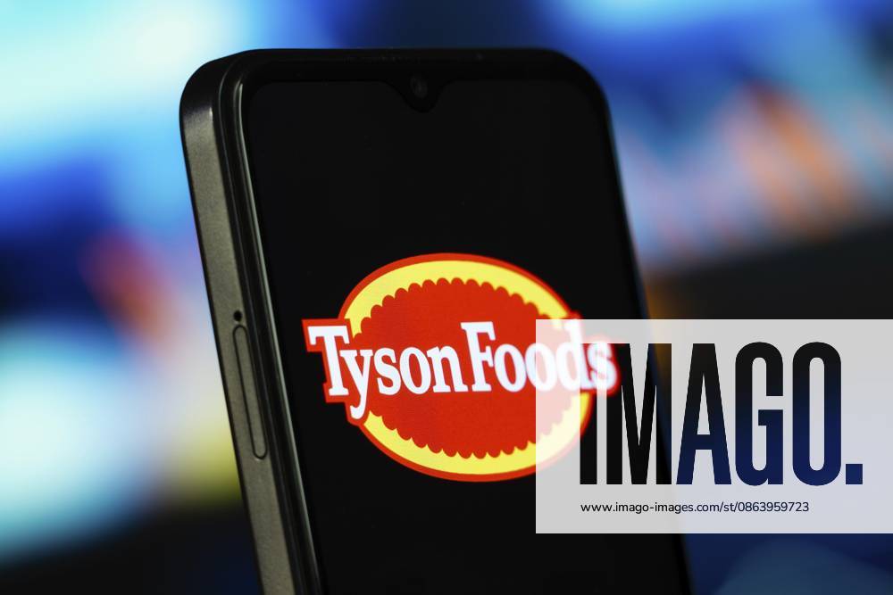 Springdale, Vereinigte Staaten — 8. Juli 2026: Das Tyson Foods Logo ist auf einem Smartphone zu sehen Springdale, United States- 8 July 2026: Tyson Foods logo is seen on a smartphone
