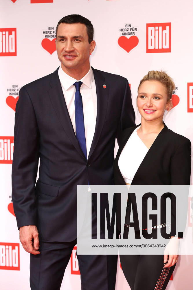 Wladimir Klitschko and Hayden Panettiere at the Ein Herz für Kinder gala on December 5, 2015, in Berlin. Hayden Panettiere died at the age of 36.