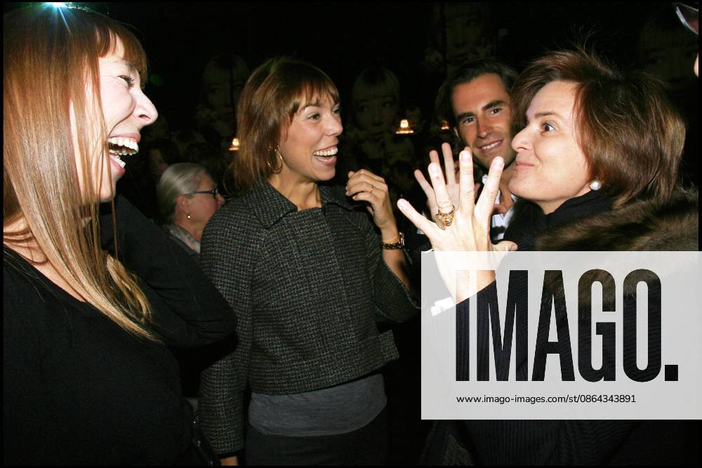 News from August 18, 2026: Mathilde Favier, director of public relations at Dior, and her partner, film producer Nicolas Altmayer, died yesterday in a car accident in the Deux-Sèvres department. VICTOIRE DE CASTELLANE, MATHILDE AGOSTINELLI, H.S.H. PRINCESS GLORIA VON THURN UND TAXIS OPENING OF THE LA VICTOIRE DE CASTELLANE EXHIBITION AT LE BON MARCHÉ IN PARIS, Paris, France