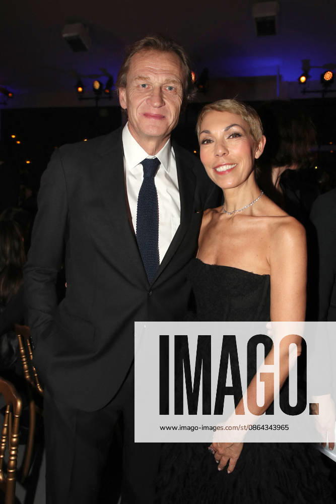 News from August 18, 2026: Mathilde Favier, Dior’s director of public relations, and her partner, film producer Nicolas Altmayer, died yesterday in a car accident in the Deux-Sèvres department. Exclusive (No Web): Nicolas Altmayer and his partner Mathilde Favier at a dinner hosted by the AEM association A Future for the Children of the World, to benefit the children of Rwanda, organized by Babeth Djian at the Ledoyen Pavilion in Paris on March 23, 2023. Bertrand Rindoff Petroff, Olivier Borde, Bestimage. Exclusive. No Web. For Germany: Call for price. Dinner hosted by the AEM association, A Future for the Children of the World, to benefit the children of Rwanda, organized by Babeth Djian at the Ledoyen Pavilion in Paris On March 23, 2023