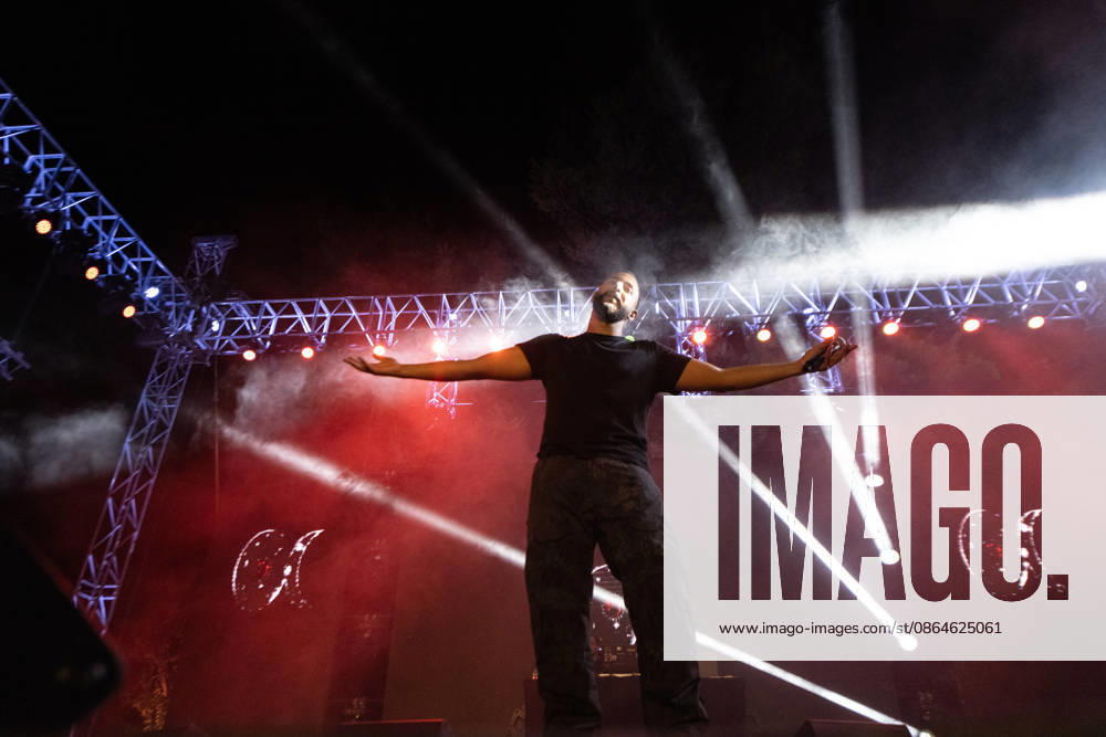 Palestinian rapper Shabjdeed performs in Damascus DAMASCUS, SYRIA - AUGUST 22: Palestinian rap artist Shabjdeed performs during a concert in Damascus, Syria, on August 22, 2026. Shabjdeed, whose songs address restrictions on movement, Israeli attacks and daily life in the West Bank, drew interest from Syrian audiences. Hasan Belal Anadolu Damascus Syria. Editorial use only. Please get in touch for any other usage.