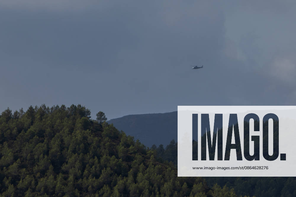 Fire in Segorbe, Castellón, Stabilized A helicopter is assisting in firefighting efforts on August 23, 2026, in Segorbe, Castellón, Valencian Community, Spain. The fire in Segorbe, Castellón, has been stabilized and is under control, as reported this Sunday morning, the 23rd, by the Castellón Provincial Firefighters Consortium. Consequently, the Military Emergency Unit (UME) has begun to withdraw its personnel from the area, after helping to contain the fire, which, according to figures released last Saturday, has affected more than 630 hectares. AUGUST 23, 2026 Segorbe, Castellón, Valencian Community Segorbe, Castellón, Valencian Community, Spain