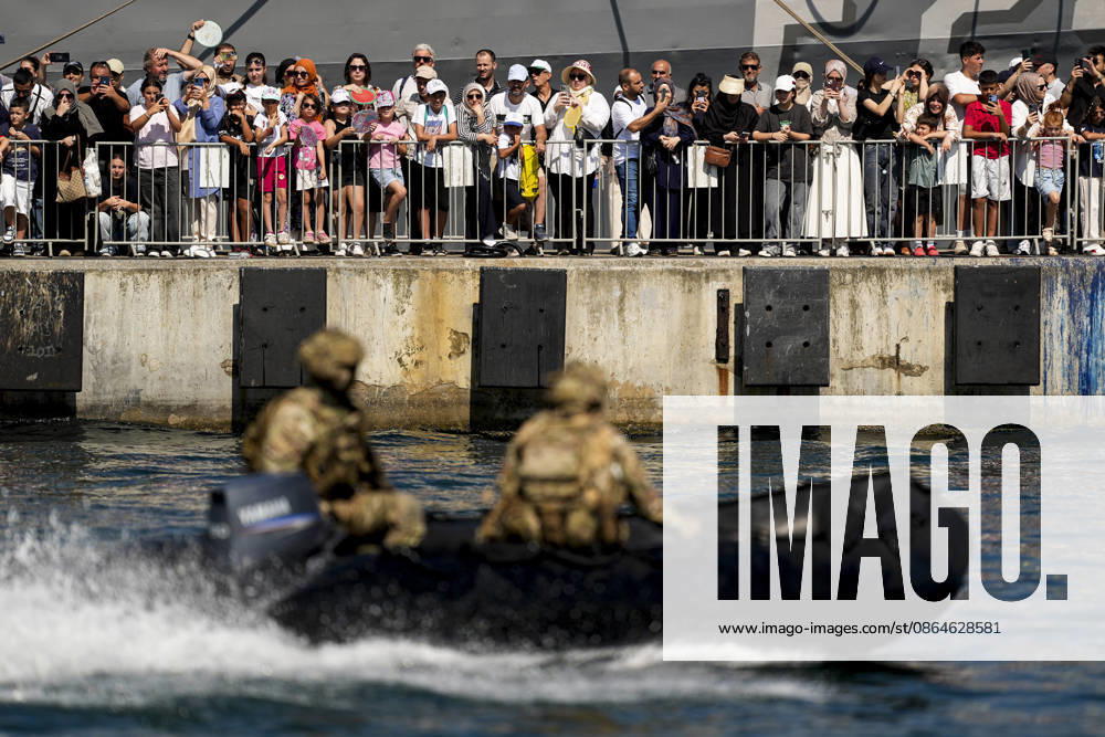 TEKNOFEST Blue Homeland KOCAELI, TURKIYE - AUGUST 23: Underwater Assault (SAT) and Underwater Defense (SAS) commandos affiliated with the Naval Forces Command execute demonstrations during the TEKNOFEST Blue Homeland festival in Kocaeli, Turkiye, on August 23, 2026. Organized under the main leadership of the Turkish Ministry of National Defense and the Turkish Technology Team Foundation (T3 Foundation), with Anadolu as the Global Communication Partner, the specialized event featured coordinated flybys by crewed military helicopters alongside Turkish-made Bayraktar TB2, Bayraktar TB3, and Bayraktar AKINCI unmanned aerial vehicles, highlighting the nation s naval aviation and defense capabilities. Arife Karakum Anadolu Istanbul Turkey. Edit