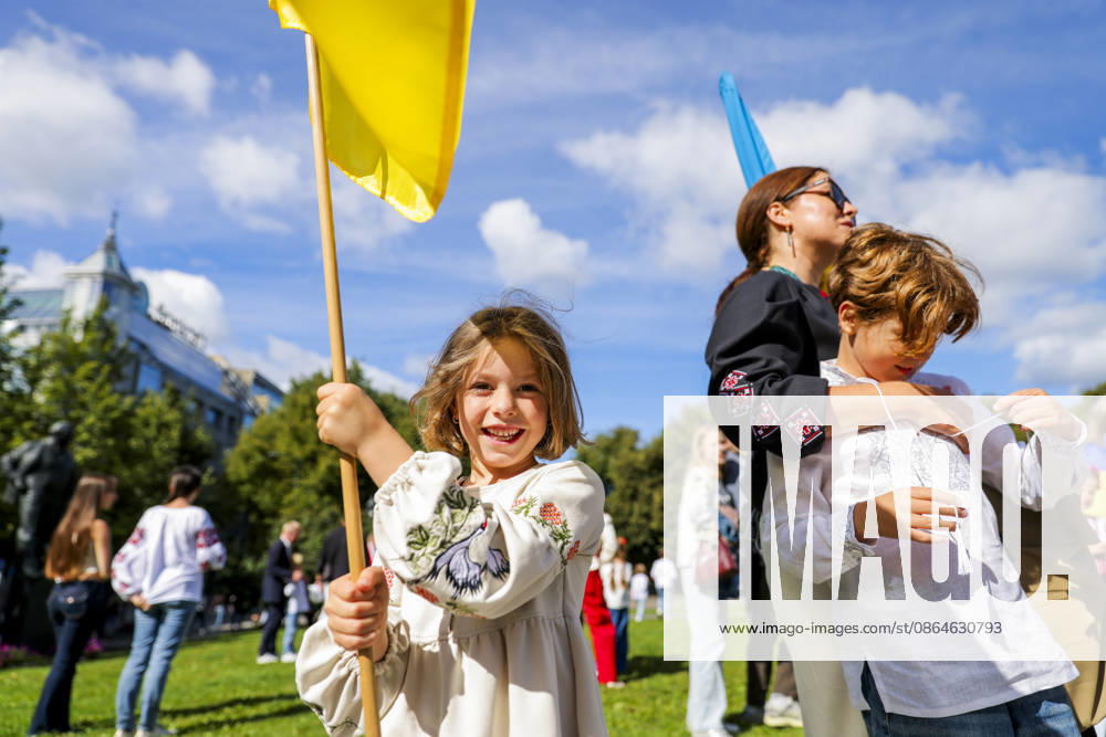 Commemoration of Ukrainian Independence Day in Oslo Oslo 20260823 Polina with a flag during the commemoration of Ukrainian Independence Day at Eidsvolls plass outside the Storting in Oslo Photo: Amanda Pedersen Giske, NTB, Oslo, Norway c0KiKahP 6s Ref BNC POLc0KiKahP 6s jpg