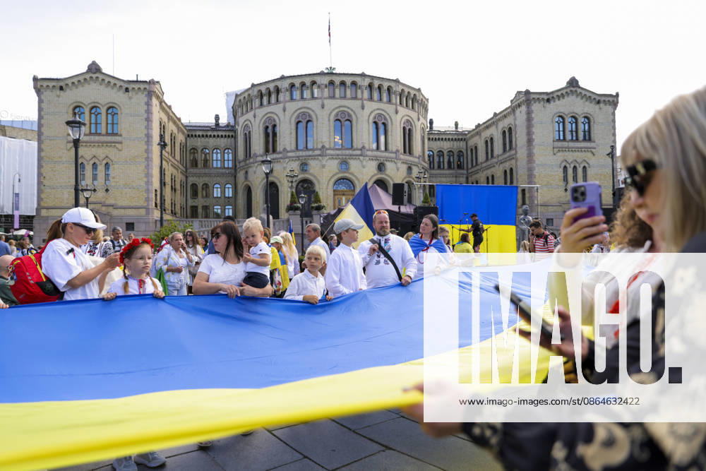 Celebration of Ukrainian Independence Day in Oslo Oslo 20260823 Celebration of Ukrainian Independence Day at Eidsvolls plass outside the Storting in Oslo Photo: Amanda Pedersen Giske, NTB, Oslo, Norway tLiwbslSwAs Ref BNC POLtLiwbslSwAs jpg