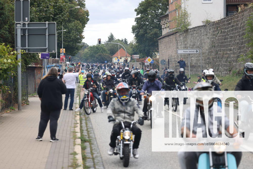 Simson Ride with Ulrich Siegmund: AfD State Election Campaign in Saxony-Anhalt with Lead Candidate Ulrich Siegmund. The ride is underway; the riders are on the road. State election campaign, AfD, Simson ride on August 23, 2026, in Quedlinburg, Germany