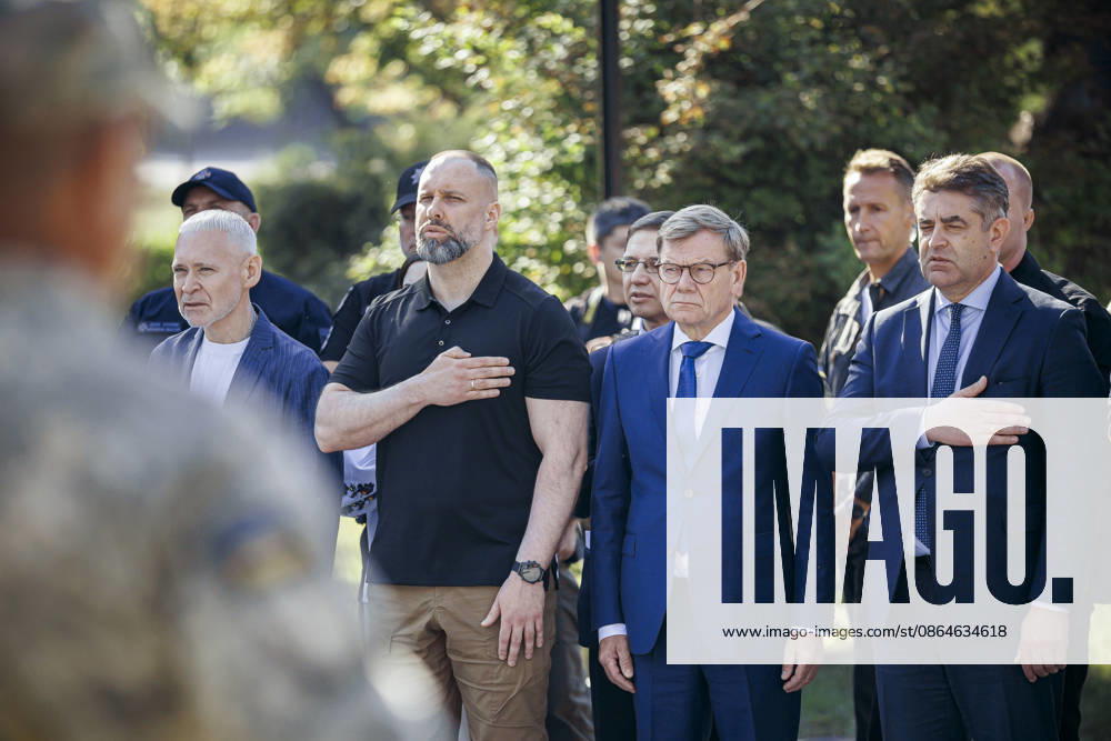 Johann Wadephul (CDU), Federal Minister of Foreign Affairs, participates in a flag ceremony in Kharkiv to mark Ukrainian National Flag Day. Kharkiv, August 23, 2026. Photographed on behalf of the Federal Foreign Office, Kharkiv, Ukraine.