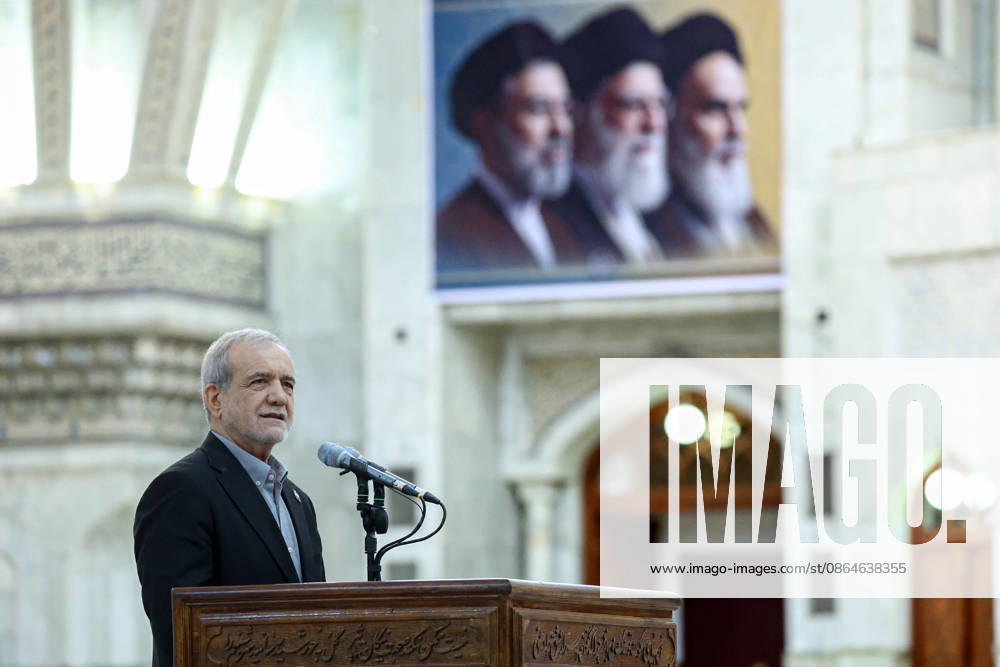 Iranian President Masoud Pezeshkian TEHRAN, IRAQ - AUGUST 23: (---- – MANDATORY CREDIT - IRANIAN PRESIDENCY HANDOUT - NO MARKETING NO ADVERTISING CAMPAIGNS - DISTRIBUTED AS A SERVICE TO CLIENTS----) Iranian President Masoud Pezeshkian speaks during an event to mark the first day of the Government Week at the mausoleum of Ayatollah Ruhollah Khomeini, the founder of the Islamic Republic of Iran, in Tehran, Iran on August 23, 2026. Iranian Presidency Anadolu Tehran Iran. Editorial use only. Please get in touch for any other usage.