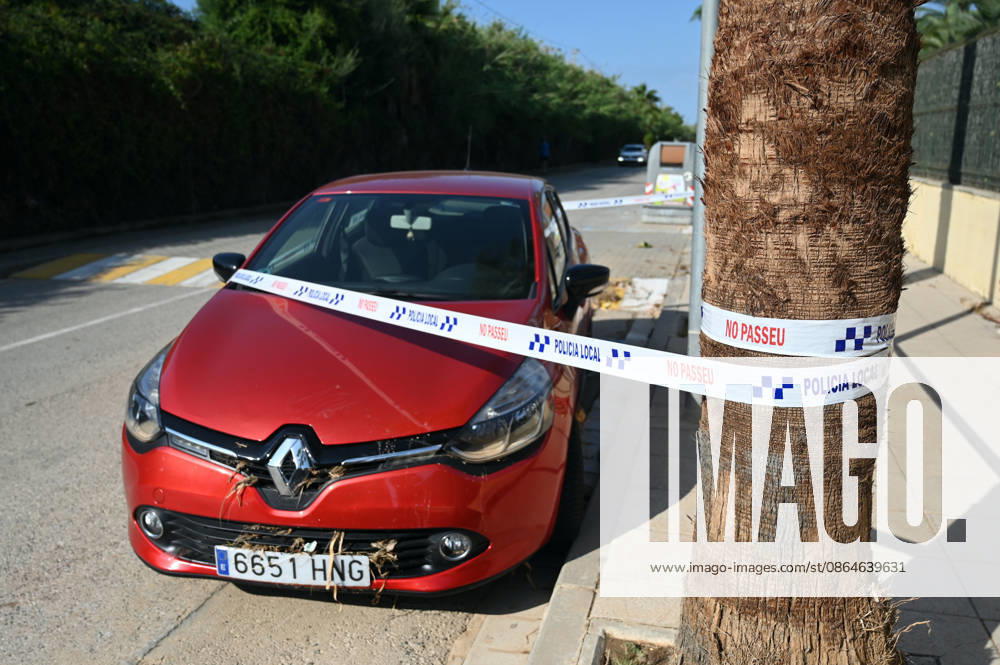 Damage after the storm in Tarragona - 23 Aug 2026 Police tape from the local police surrounds a car damaged by floodwaters after the storm in Roda de Bera, Tarragona. Following the storm in Tarragona, several cars and streets with damage are the result of the heavy downpour that fell on Friday, August 21st. Roda de Berà Spain