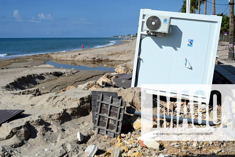 Damage after the storm in Tarragona - 23 Aug 2026 A portable office is rendered unusable after the storm in Roda de Bera, Tarragona. Following the storm in Tarragona, several cars and streets with damage are the result of the heavy downpour that fell on Friday, August 21st. Roda de Berà Spain
