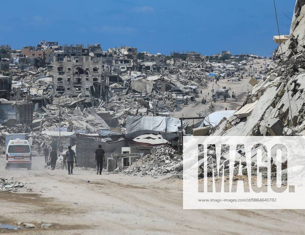 Palestinians live amid destruction in Jabalia camp JABALIA REFUGEE CAMP, NORTHERN GAZA STRIP, PALESTINE, AUGUST 23, 2026: Palestinians live amid the rubble of destroyed homes and extensive damage in Jabalia refugee camp in the northern Gaza Strip, facing difficult living conditions as they seek safety and basic necessities. JABALIA Palestine, State of