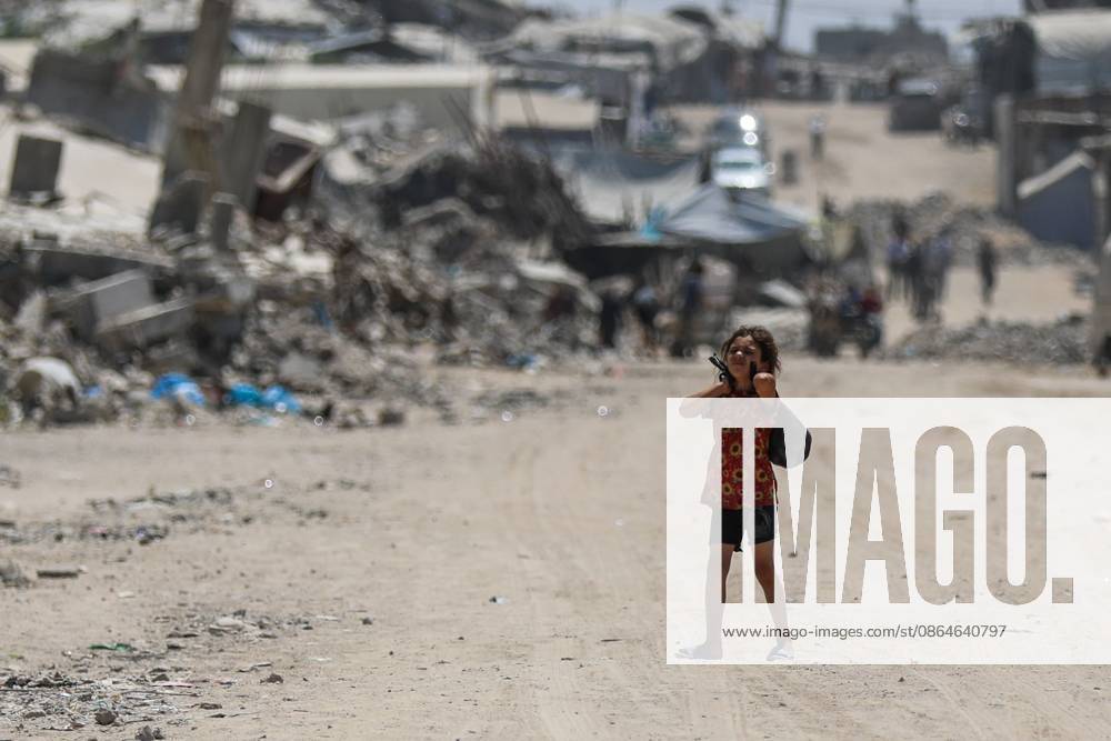 Palestinians live amid destruction in Jabalia camp JABALIA REFUGEE CAMP, NORTHERN GAZA STRIP, PALESTINE, AUGUST 23, 2026: Palestinians live amid the rubble of destroyed homes and extensive damage in Jabalia refugee camp in the northern Gaza Strip, facing difficult living conditions as they seek safety and basic necessities. JABALIA Palestine, State of
