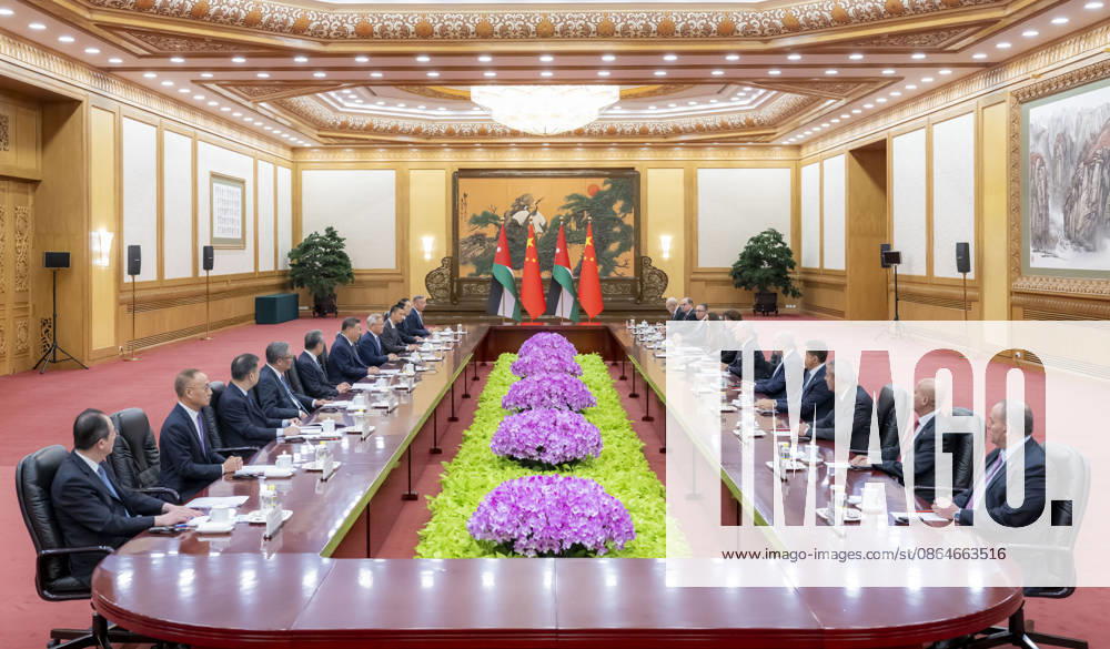 (260824) -- BEIJING, Aug. 24, 2026 -- Chinese President Xi Jinping holds talks with King of the Hashemite Kingdom of Jordan Abdullah II ibn Al Hussein, who is on a state visit to China, at the Great Hall of the People in Beijing, capital of China, Aug. 24, 2026. ) CHINA-BEIJING-XI JINPING-JORDAN-KING-TALKS (CN) ZhaixJianlan