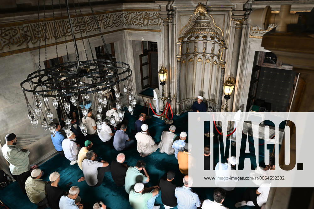 Mawlid al-Nabi in Istanbul ISTANBUL, TURKIYE - AUGUST 24: Muslims attend a Mawlid al-Nabi program at Eyup Sultan Mosque in Istanbul, Turkiye, on August 24, 2026. Believers offered prayers and supplications at the mosque. Ahmet Okatali Anadolu Istanbul Turkey. Editorial use only. Please get in touch for any other usage.