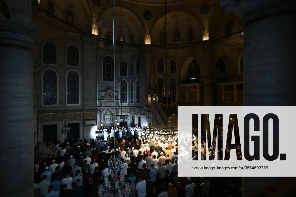 Mawlid al-Nabi in Istanbul ISTANBUL, TURKIYE - AUGUST 24: Muslims attend a Mawlid al-Nabi program at Eyup Sultan Mosque in Istanbul, Turkiye, on August 24, 2026. Believers offered prayers and supplications at the mosque. Ahmet Okatali Anadolu Istanbul Turkey. Editorial use only. Please get in touch for any other usage.