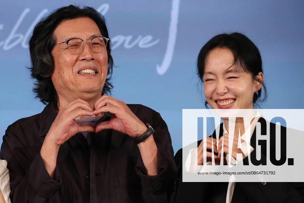 S. Korean director Lee Chang-dong and actress Jeon Do-yeon S. Korean director Lee Chang-dong and actress Jeon Do-yeon South Korean director Lee Chang-dong and actress Jeon Do-yeon pose for a photo during a publicity event for the upcoming Netflix movie Possible Love in Seoul on Aug. 25, 2026. (Yonhap) 2026-08-25 12:46:47 < 1980-2026 YONHAPNEWS AGENCY. .> ¼­¿ïÆ¯º°½Ã