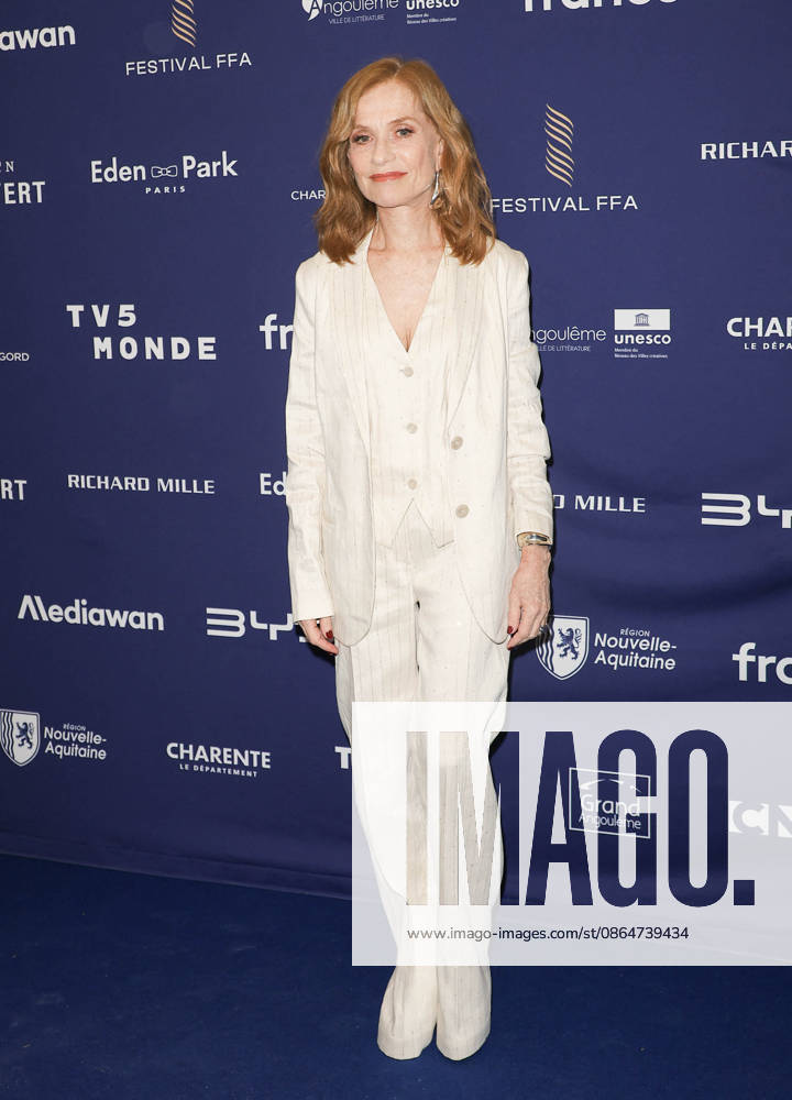 Isabelle Huppert at the photocall for the opening night of the 19th edition of the Angoulême Francophone Film Festival on August 24, 2026. Coadic Guirec Bestimage Photocall of the opening night of the 19th edition of the Angoulême Francophone Film Festival on August 24, 2026, Angoulême, France