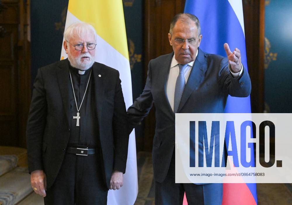 Russia Vatican 9228295 25.08.2026 Russian Foreign Minister Sergey Lavrov welcomes Vatican s Secretary for Relations with States Paul Richard Gallagher, left, before a meeting in Moscow, Russia. Sergey Guneev Sputnik Moscow Russia