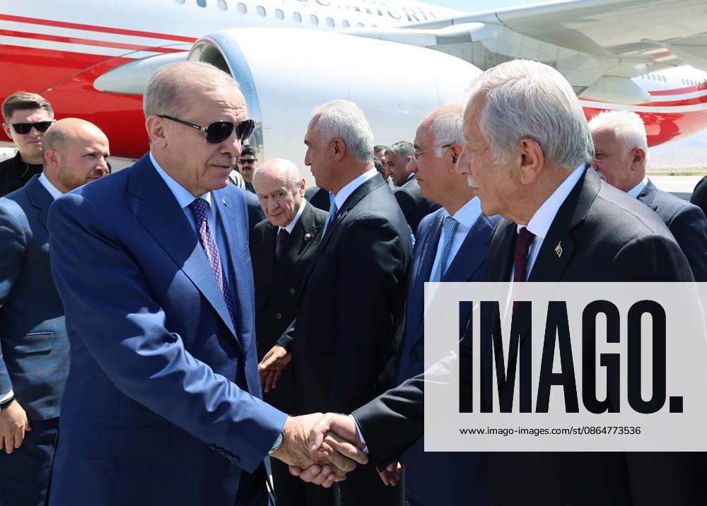 Turkish President Recep Tayyip Erdogan MUS, TURKIYE - AUGUST 25: (---- - MANDATORY CREDIT - TURKISH PRESIDENCY MURAT CETINMUHURDAR HANDOUT - NO MARKETING NO ADVERTISING CAMPAIGNS - DISTRIBUTED AS A SERVICE TO CLIENTS----) Turkish President Recep Tayyip Erdogan is welcomed by Turkish Grand National Assembly Deputy Speaker Celal Adan (R) after arriving at Mus Sultan Alparslan Airport to attend programs in Bitlis, Turkiye, on August 25, 2026. Turkish Presidency Murat Cetinmuhurdar Anadolu Mus Turkey. Editorial use only. Please get in touch for any other usage.