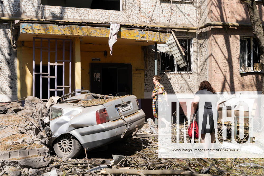 Aftermath of a Russian glide bomb attack in a residential neighbourhood in the city of Kramatorsk, Donetsk Oblast, Ukraine Kramatorsk Ukraine - ZUMAm350 20260825_zip_m350_003