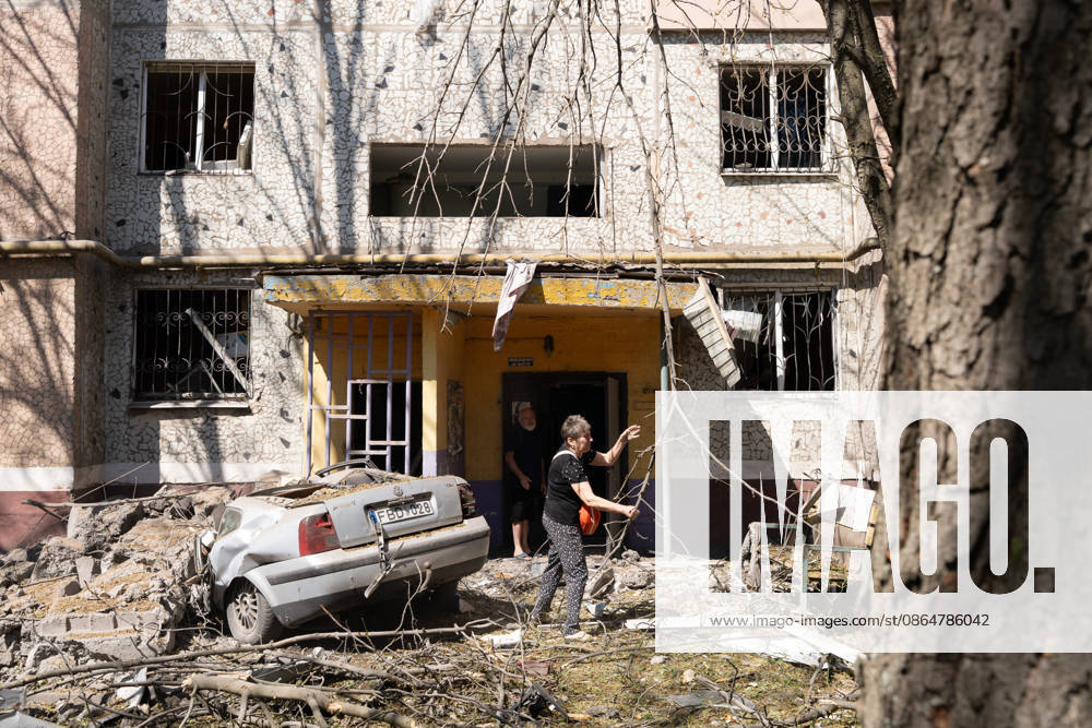 Aftermath of a Russian glide bomb attack in a residential neighbourhood in the city of Kramatorsk, Donetsk Oblast, Ukraine Kramatorsk Ukraine - ZUMAm350 20260825_zip_m350_005