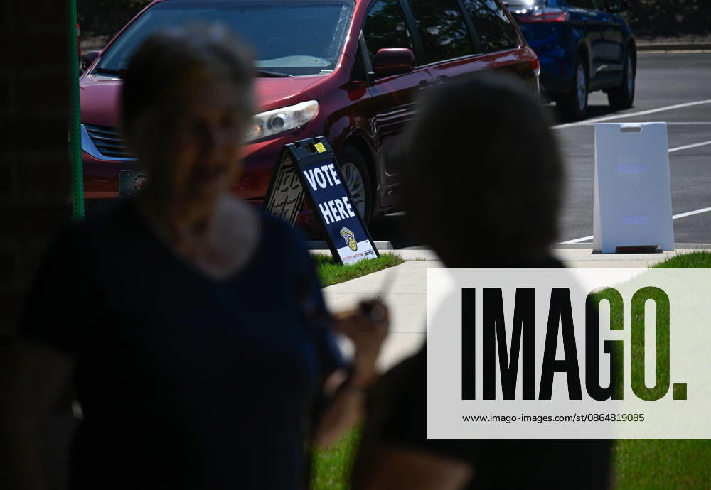US voters head to polls in South Carolina YORK, USA - AUGUST 25: US Voters head to the polling stations as Senator Darline Graham and US Representative Ralph Norman fight for the US Senate Special Republican Party primary runoff in York SC, United States on August 25, 2026. Peter Zay Anadolu South Carolina United States. Editorial use only. Please get in touch for any other usage.