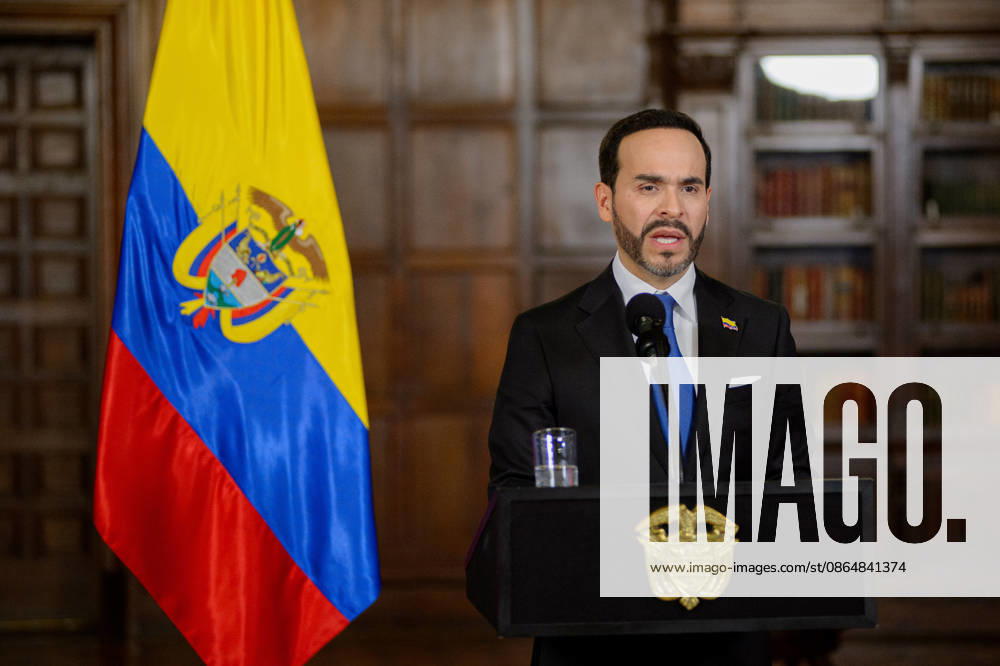 Colombian president Abelardo De la Espriella gives a press conference along Bogota s mayor and the new apointed manager for the city of Bogota, Colombia Clara Lucia Sandoval on August 25, 2026. Bogota Colombia - ZUMAvp1_ 20260825_zia_vp1_003