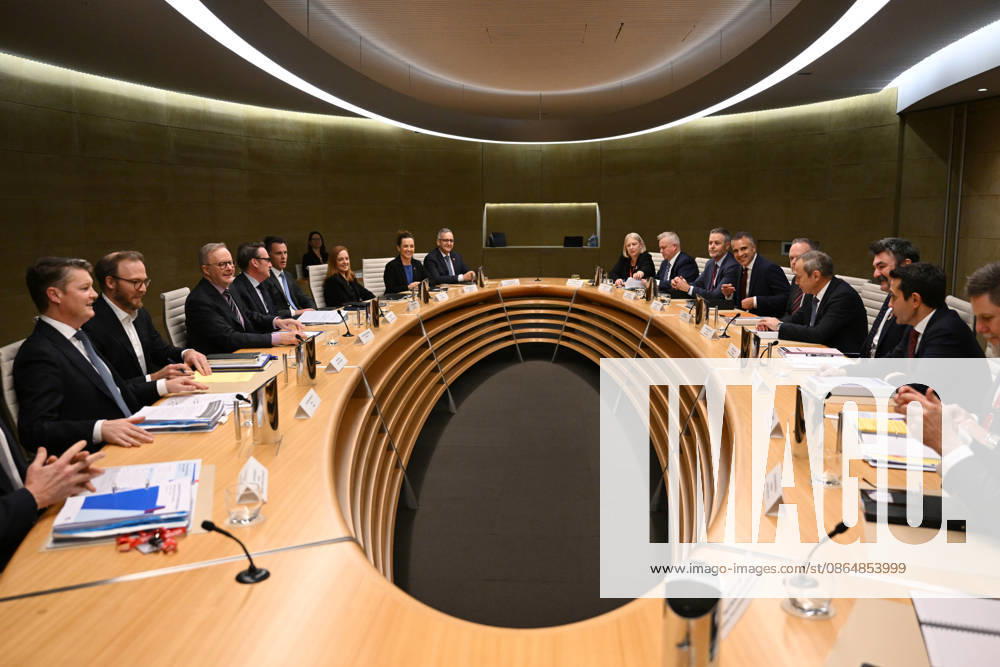 NATIONAL CABINET MEETING, Prime Minister Anthony Albanesem (centre left) holds a National Cabinet Meeting with State Premiers in Sydney, Wednesday, August 26, 2026. ( NO ARCHIVING SYDNEY NEW SOUTH WALES AUSTRALIA