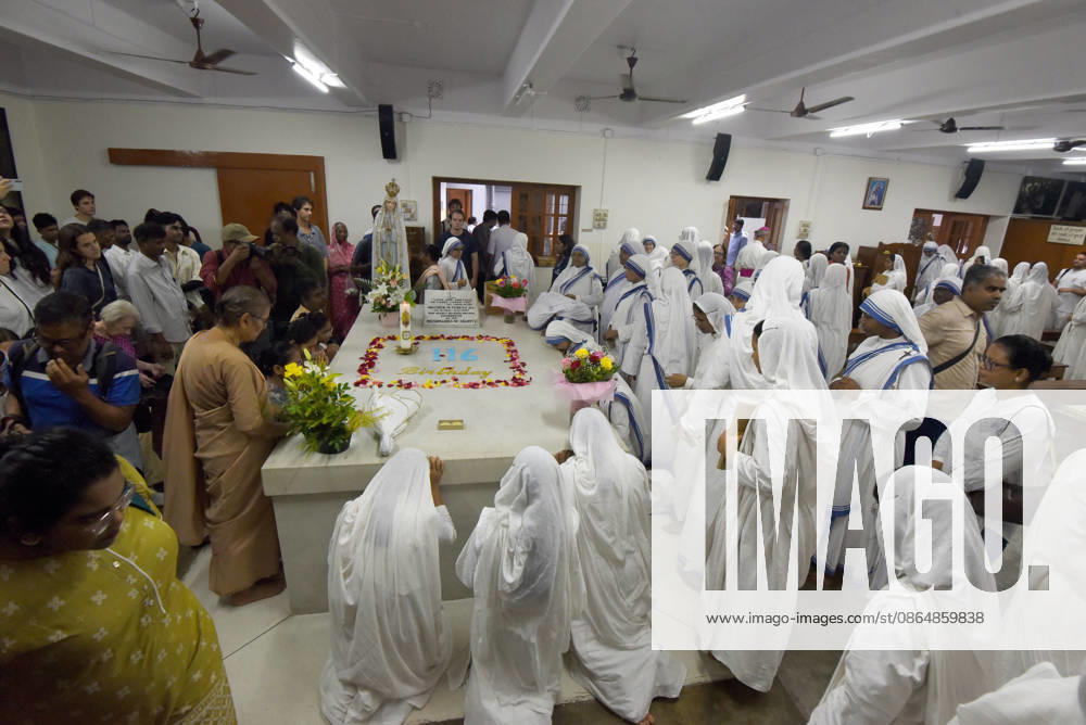 India Saint Teresa Nuns of the Missionaries of Charity, the order founded by Saint Teresa of Kolkata, pray at her tomb on the saints 116th birth anniversary at the Mother House in Kolkata, India, Wednesday, August 26, 2026.Photo by Debajyoti Chakraborty(Photo: Debajyoti Chakraborty News Images) Kolkata West Bengal India