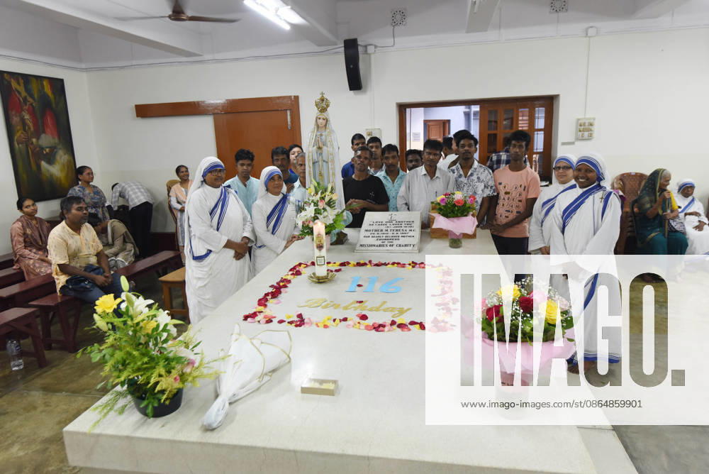 India Saint Teresa Nuns of the Missionaries of Charity, the order founded by Saint Teresa of Kolkata, pray at her tomb on the saints 116th birth anniversary at the Mother House in Kolkata, India, Wednesday, August 26, 2026.Photo by Debajyoti Chakraborty(Photo: Debajyoti Chakraborty News Images) Kolkata West Bengal India