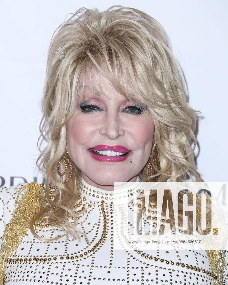 (FILE) Dolly Parton Dead At 80 (FILE) Dolly Parton Dead At 80. Dolly Parton Died After a Brief Battle with Cancer, Her Team Confirms. Her nephew Bryan Seaver announced her death in an Instagram video on Tuesday, August 25, 2026. LOS ANGELES, CALIFORNIA, USA - FEBRUARY 08: American singer, songwriter, actress, businesswoman, and philanthropist Dolly Parton arrives at the 2019 MusiCares Person Of The Year Honoring Dolly Parton held at the Los Angeles Convention Center on February 8, 2019 in Los Angeles, California, United States. (Photo by Xavier Collin Image Press Agency)